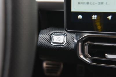 2025款 2.0TD XWD 征服+加长版 7座-内饰-图片-有驾 2025款 2.0TD XWD 征服+加长版 7座-内饰-图片-有驾