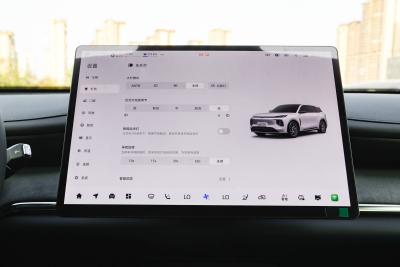 2025款 215尊荣型-内饰-图片-有驾