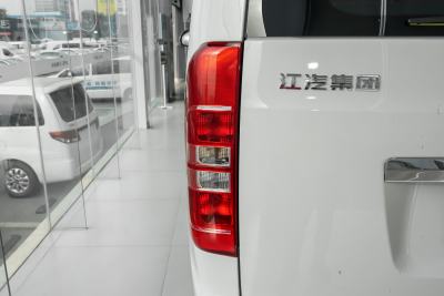 2023款 PLUS 1.8L 9座客运版CNG-外观-图片-有驾