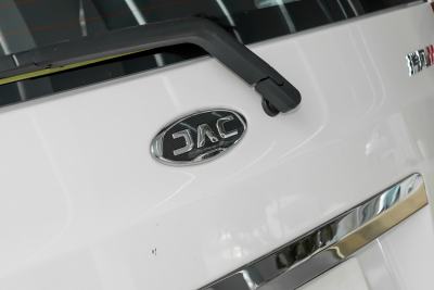 2023款 PLUS 1.8L 9座客运版CNG-外观-图片-有驾