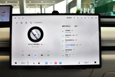 2025款 增程 240 Max四驱城区辅助驾驶-内饰-图片-有驾