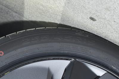 2026款 长续航全轮驱动版-外观-图片-有驾