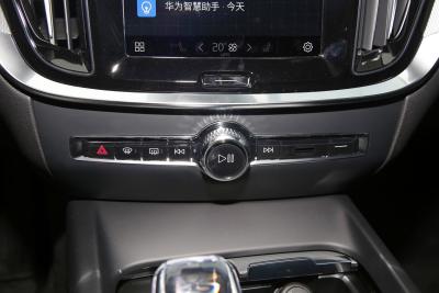 2025款 B5 智雅运动版-内饰-图片-有驾