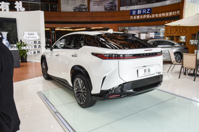 2023款 450e 四驱纵领版-外观-图片-有驾