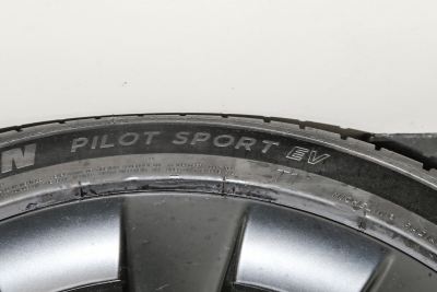 2024款 后轮驱动版-外观-图片-有驾