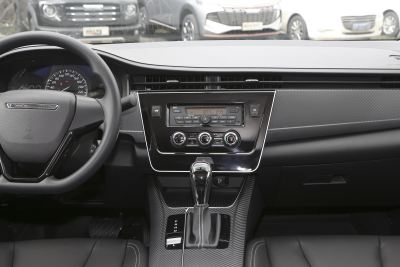 2023款 PLUS 1.6L XE CVT潮领版-内饰-图片-有驾 2023款 PLUS 1.6L XE CVT潮领版-内饰-图片-有驾