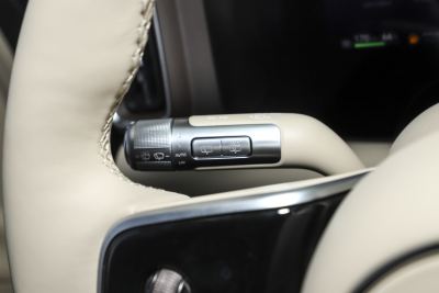 2025款 增程 Ultra版 52kWh 6座版-内饰-图片-有驾