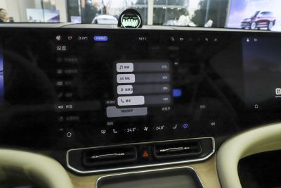 2025款 增程 Ultra版 52kWh 6座版-内饰-图片-有驾