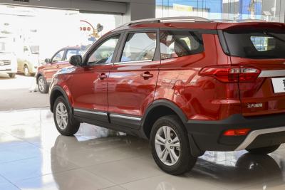 2022款 1.5L 手动舒适型 7座-外观-图片-有驾