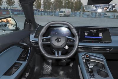 2025款 2.0T Trophy+ 超级运动版-内饰-图片-有驾