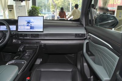 2024款 2.0T DCT尊贵型-内饰-图片-有驾