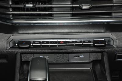 2024款 2.0T DCT尊贵型-内饰-图片-有驾