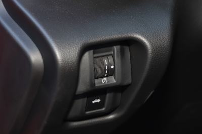 2025款 2.4L 自动版EyeSight STI Sport-内饰-图片-有驾