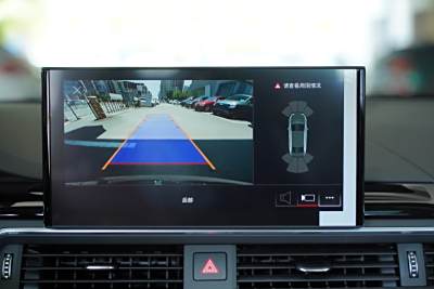 2025款 200万辆悦享版 40 TFSI 豪华动感型-内饰-图片-有驾