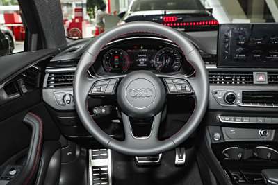2025款 200万辆悦享版 40 TFSI 豪华动感型-内饰-图片-有驾