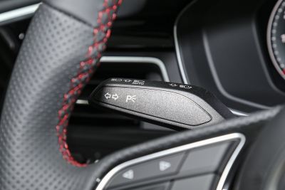2025款 200万辆悦享版 40 TFSI 豪华动感型-内饰-图片-有驾 2025款 200万辆悦享版 40 TFSI 豪华动感型-内饰-图片-有驾
