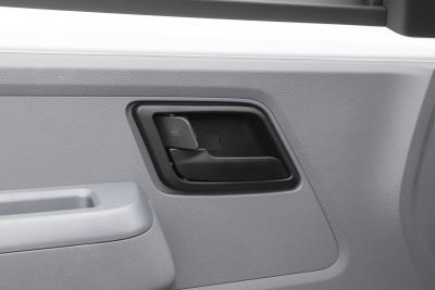 2024款 300KM 舒适型客车版 75kW-空间-图片-有驾