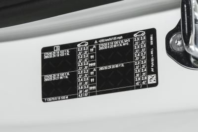 2024款 M4双门轿跑车 雷霆版-外观-图片-有驾