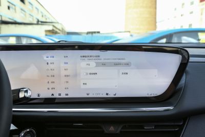 2025款 昂科威Plus 28T 四驱白金版-内饰-图片-有驾