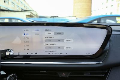 2025款 昂科威Plus 28T 四驱白金版-内饰-图片-有驾
