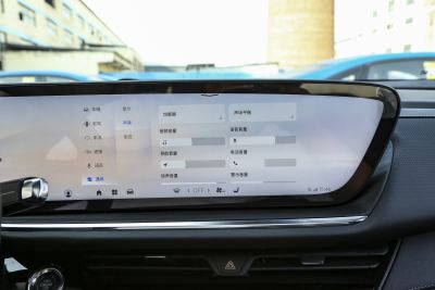 2025款 昂科威Plus 28T 四驱白金版-内饰-图片-有驾