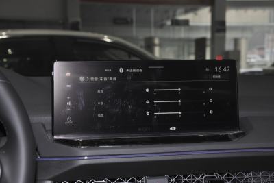 2025款 260TURBO 豪华版-内饰-图片-有驾