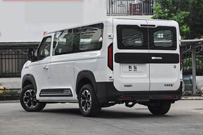 2025款 多功能PRO版 2.0T 自动短轴低顶-外观-图片-有驾