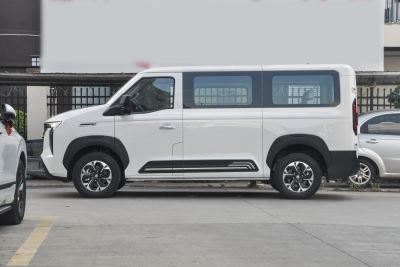 2025款 多功能PRO版 2.0T 自动短轴低顶-外观-图片-有驾