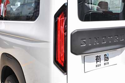 2025款 多功能PRO版 2.0T 自动短轴低顶-外观-图片-有驾