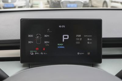 2025款 450km 尊享版-内饰-图片-有驾