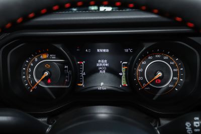 2024款 2.0T 罗宾汉两门版-内饰-图片-有驾