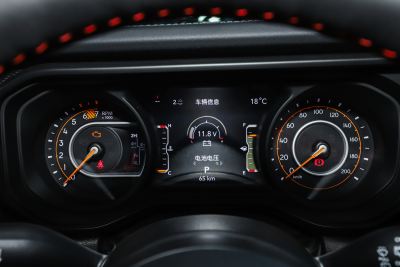 2024款 2.0T 罗宾汉两门版-内饰-图片-有驾