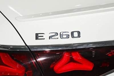 2025款 改款 E 260 运动版-外观-图片-有驾