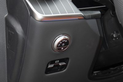 2025款 改款 GLC 300 L 4MATIC 豪华型 7座-内饰-图片-有驾