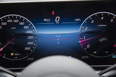 2025款 改款 GLC 300 L 4MATIC 豪华型 7座-内饰-图片-有驾