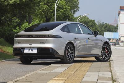 2025款 纯电 565四驱Max领航版-外观-图片-有驾