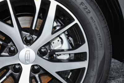 2025款 第4代 400万纪念款 1.5L CVT飞越型-外观-图片-有驾