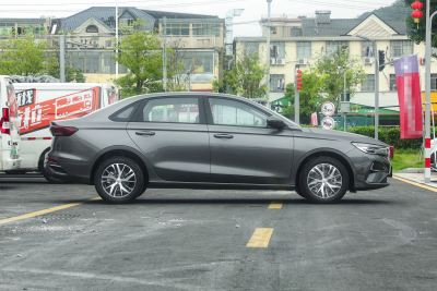 2025款 第4代 400万纪念款 1.5L CVT飞越型-外观-图片-有驾