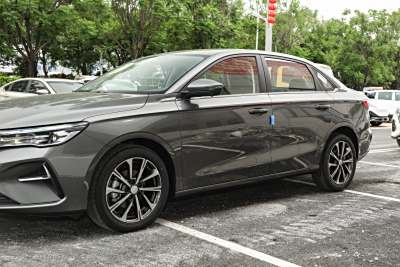 2026款 第4代 400万纪念款 1.5L CVT飞越型-外观-图片-有驾