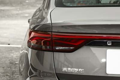 2026款 第4代 400万纪念款 1.5L CVT飞越型-外观-图片-有驾