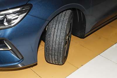 2026款 第4代 400万纪念款 1.5L CVT飞越型-外观-图片-有驾