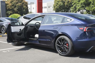 2025款 改款 高性能全轮驱动版-外观-图片-有驾