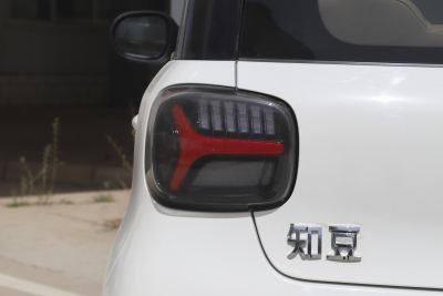 2025款 Pro 201km 彩云版-外观-图片-有驾