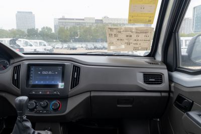 2023款 1.5L双排加长版标准型LAR-内饰-图片-有驾