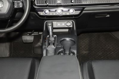 2025款 240TURBO CVT 智趣Plus-内饰-图片-有驾