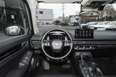 2025款 240TURBO CVT 智趣Plus-内饰-图片-有驾
