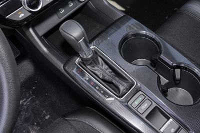 2025款 240TURBO CVT 智趣Plus-内饰-图片-有驾