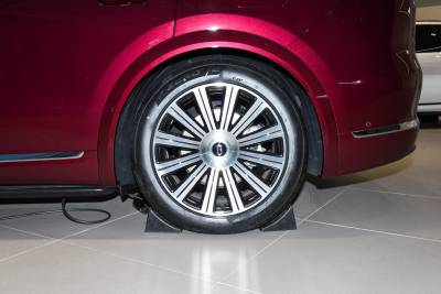 2026款 增程 Ultra四驱版 5座-外观-图片-有驾