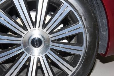 2026款 增程 Ultra四驱版 5座-外观-图片-有驾