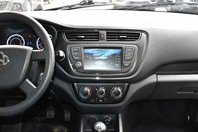 2021款 1.5L欧诺S智享版单蒸空调厢货JL473QG-内饰-图片-有驾